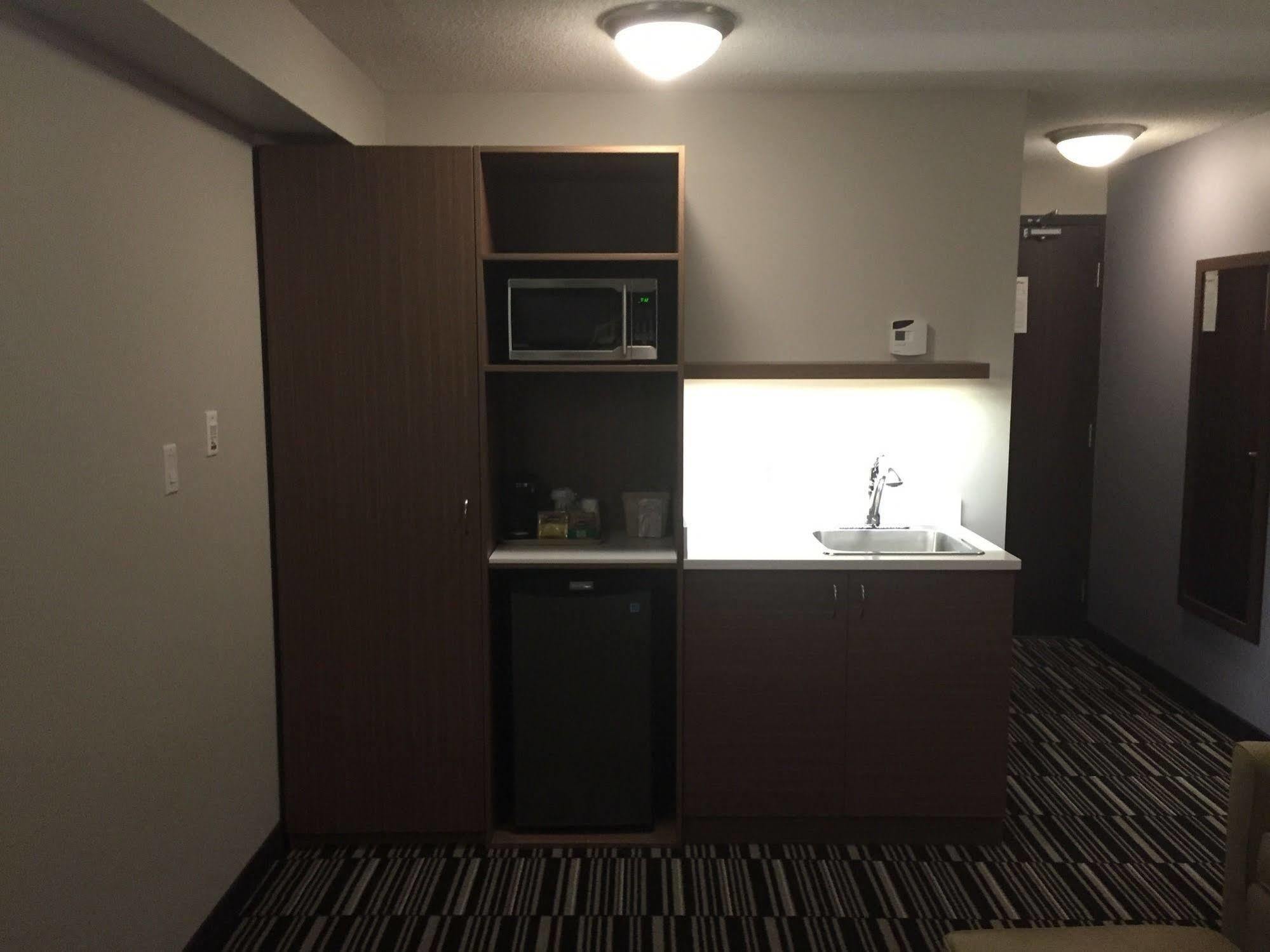 Microtel Inn & Suites By Wyndham Kirkland Lake Kültér fotó